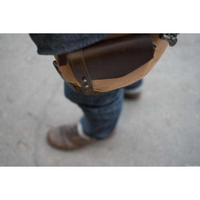 HELSTONS thigh bag in Beige | VINTAGE LOOK