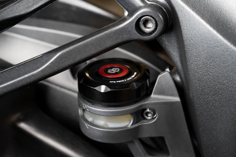Rear brake fluid reservoir cover black